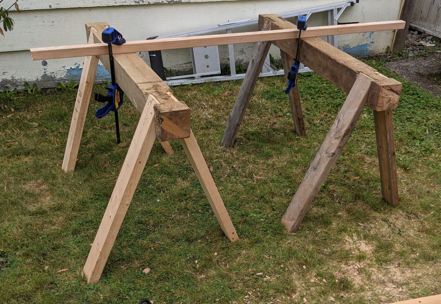 how to build sawhorse